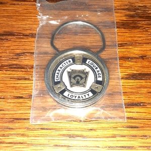 BALFOUR LITTLE LEAGUE COURAGE LOYALTY CHARACTER KEYCHAIN CHARM NEW IN PACKAGE